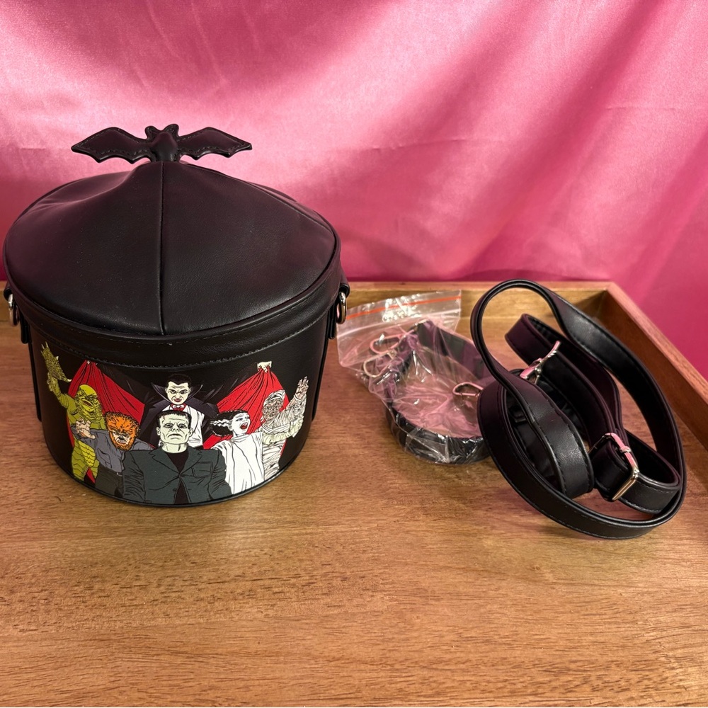 Universal Monsters Cakeworthy Purse